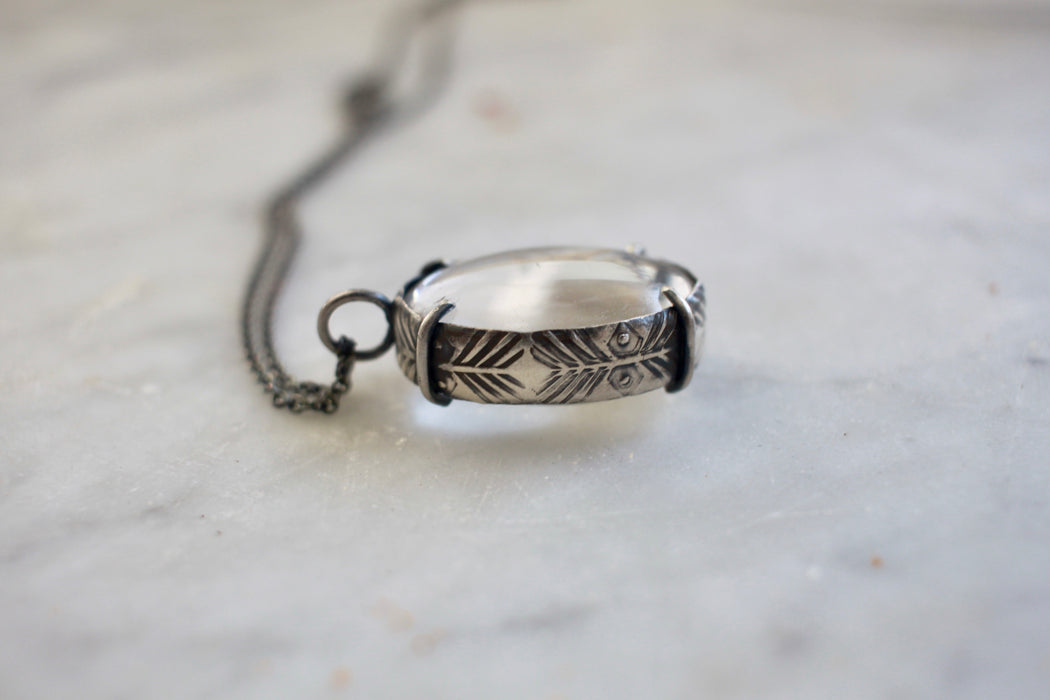 LG Leaf Skeleton Pools of Light Pendant