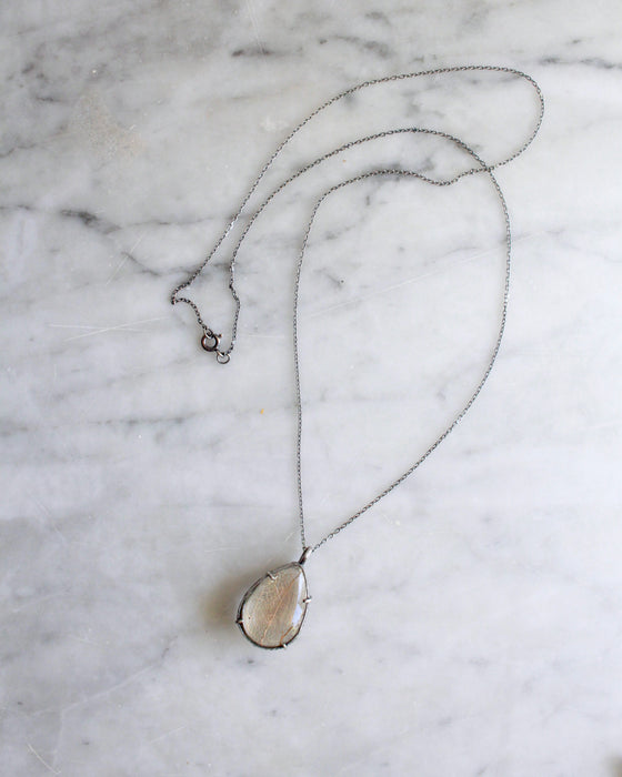 LG Leaf Skeleton Pools of Light Pendant