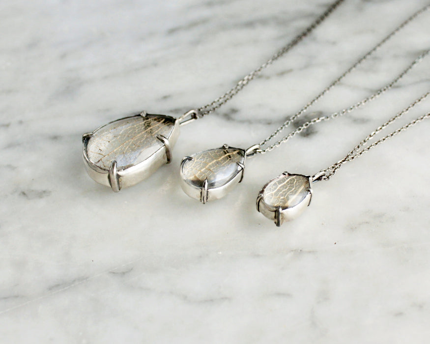 MED Leaf Skeleton Pools of Light Pendant