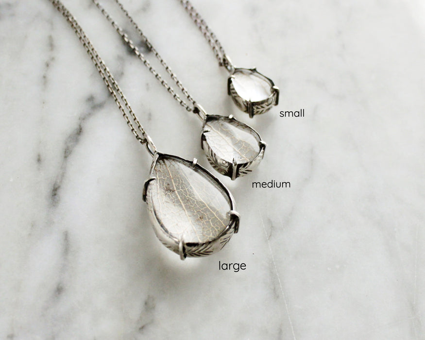 MED Leaf Skeleton Pools of Light Pendant