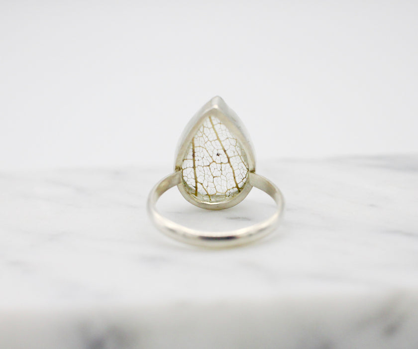 Medium Pear Leaf Skeleton Pools of Light Ring - plain - size US 7