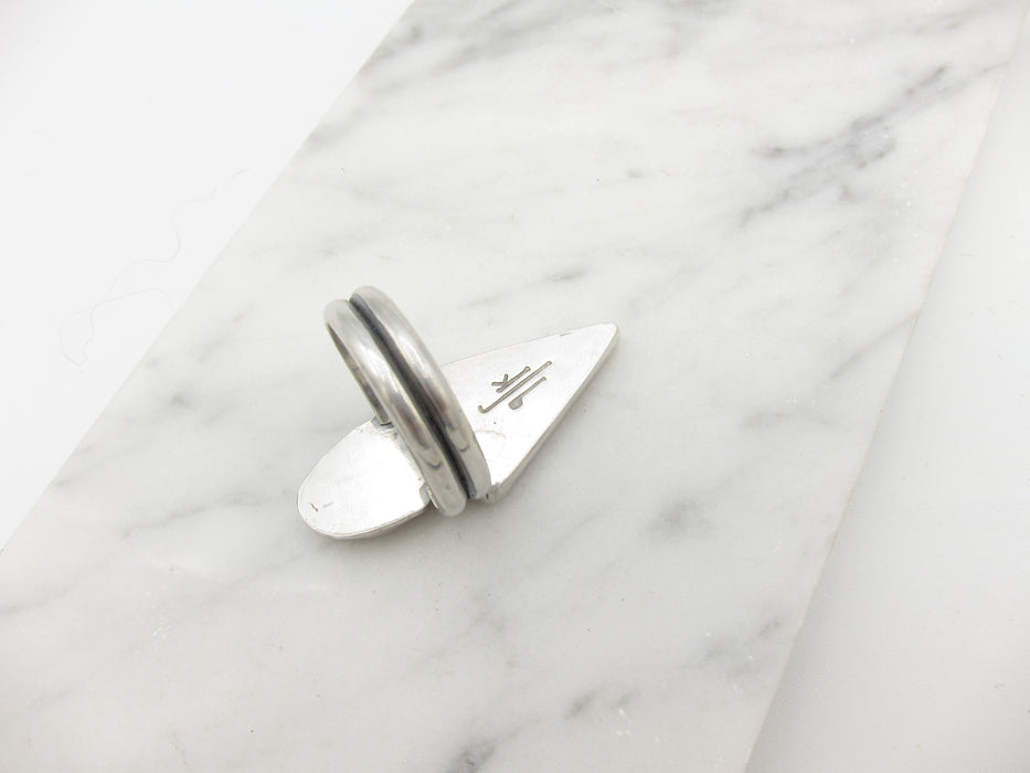 Natural History Ring - Trilobite and Dendritic Agate - size US 7.5