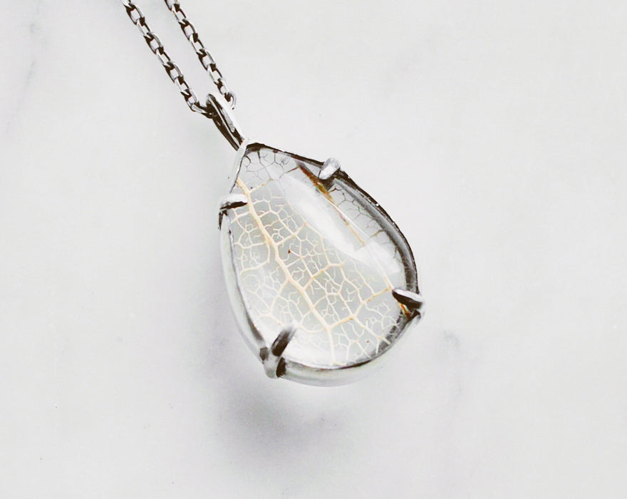 MED Leaf Skeleton Pools of Light Pendant