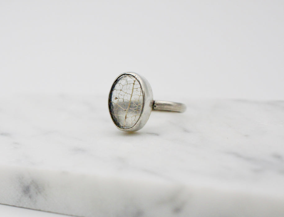 Small Oval Leaf Skeleton Pools of Light Ring - plain - size US 9